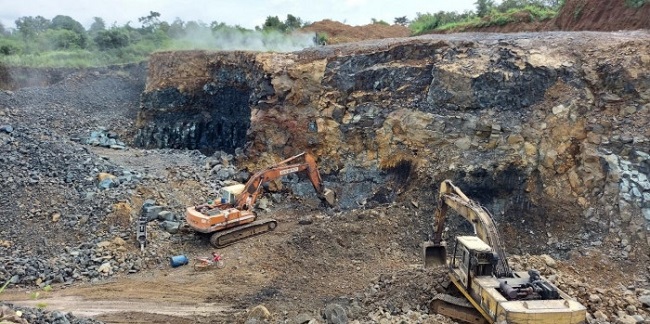 Mỏ đá của Công ty Sơn Trung Kim tại Đội 1, xã Đắk Ngo, huyện Tuy Đức
