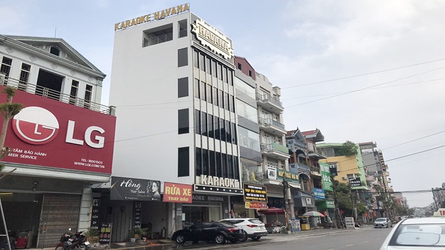 Cơ sở karaoke Havana Club, phường Ngô Quyền (TP Bắc Giang) bị cơ quan chức năng đình chỉ hoạt động.
