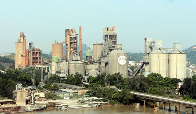 Nhà máy xi măng Hoàng Thạch tại thị xã Kinh Môn, tỉnh Hải Dương
