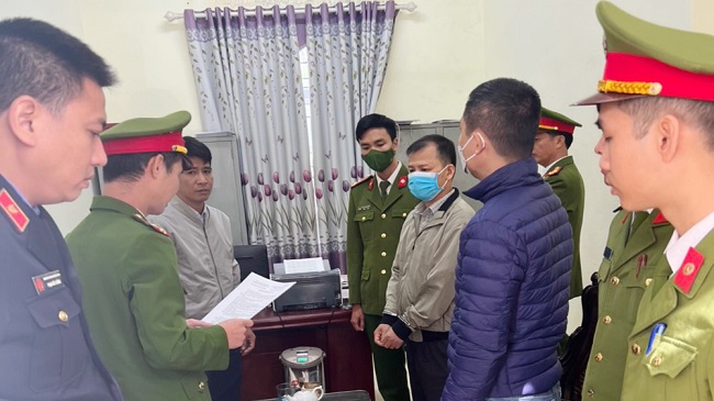 Cơ quan điều tra thi hành Lệnh bắt bị can Trương Văn Tư để tạm giam.
