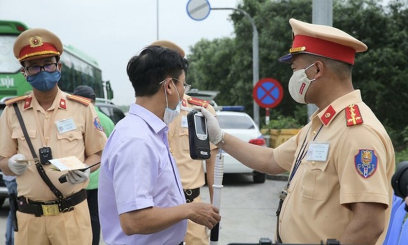 Hà Nội sẽ thông báo về cơ quan cán bộ, công chức vi phạm nồng độ cồn (Ảnh: Internet)
